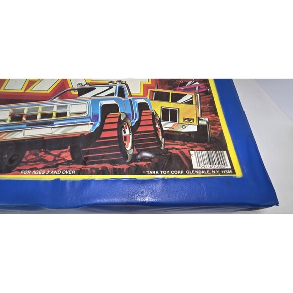 4x4 Blue COLLECTOR CASE: ROUGH RIDERS, Stompers, Toy Trucks W/INSERT Vintage '83 - Picture 3 of 13